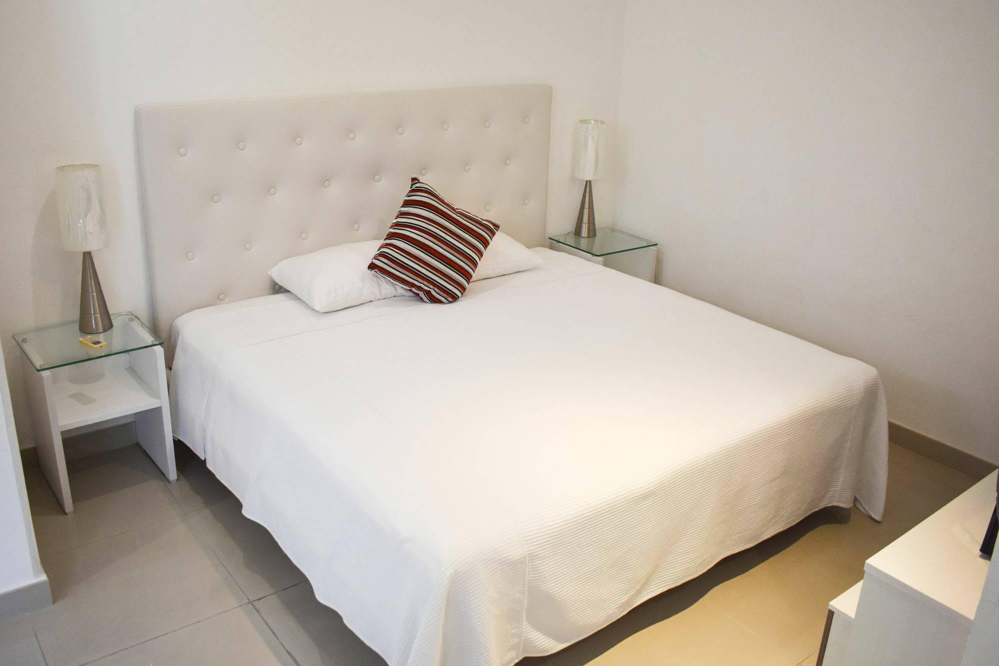 Aparthotel Barcelona Tower By Koox Luxury Collection Cancún Exterior foto