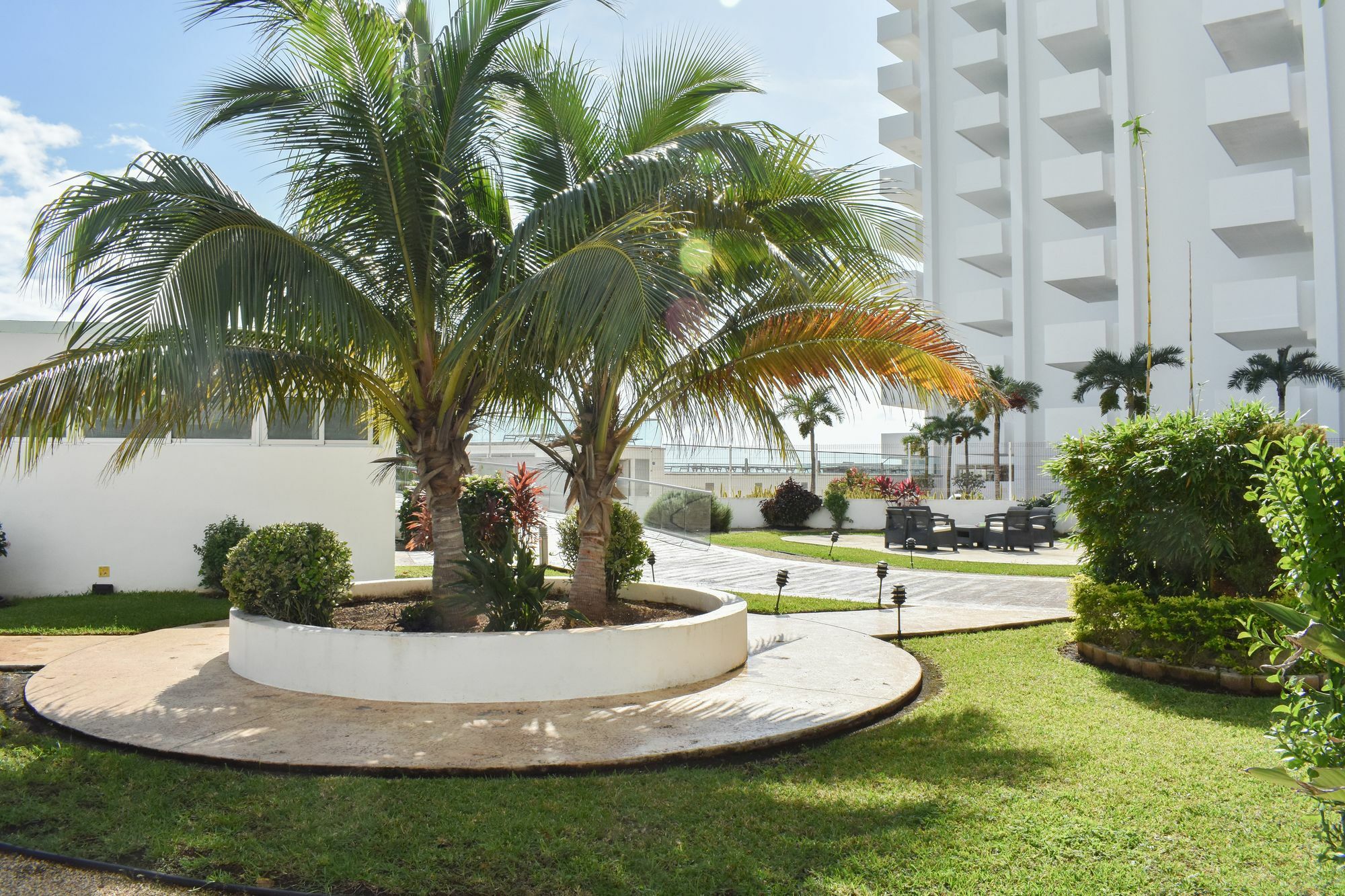 Aparthotel Barcelona Tower By Koox Luxury Collection Cancún Exterior foto
